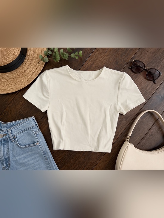 Babaton Tops - Aritzia Babaton Contour Crew Neck Cropped Top Pale Sage Green XS